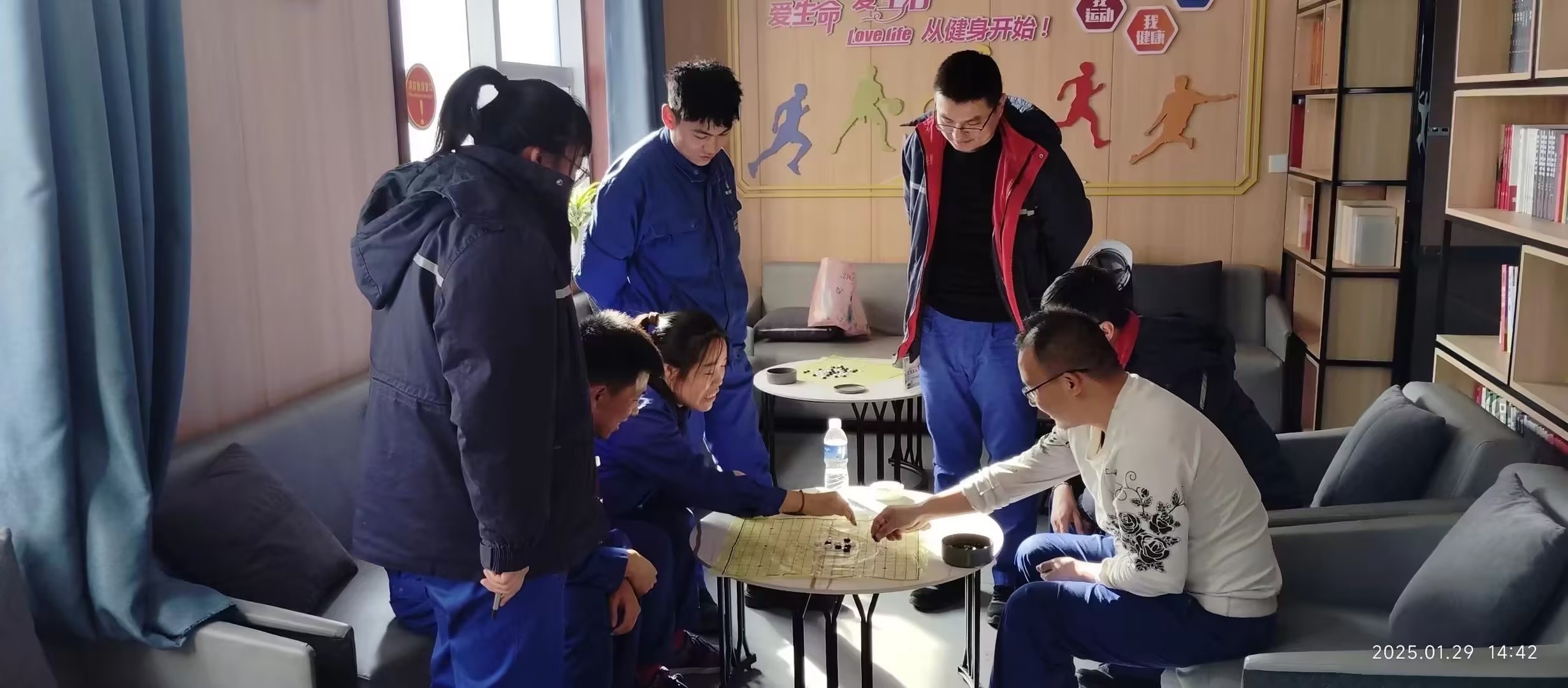 员工风范 神木富油能源科技有限公司